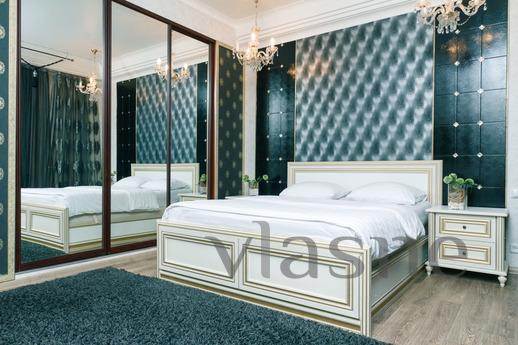 ПОСУТОЧНО Двухкомнатная VIP квартира в центре Киева по ул. К