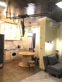 Arcadia, studio 39m2 Leonardo renovation, Odessa - apartment by the day