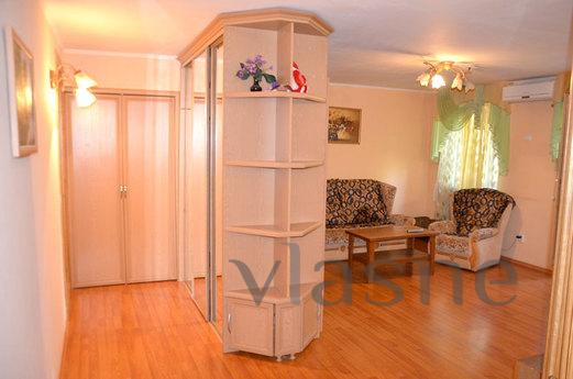 Квартира 214 для аренды в Херсоне, Херсон - квартира посуточно