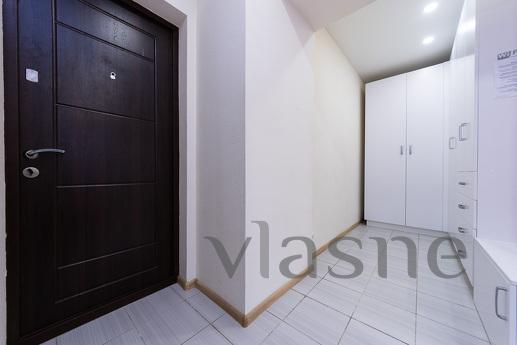 Двокімнатна, в ЖК SmartHouse, біля метро, Киев - квартира посуточно