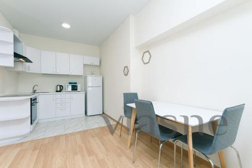 Двокімнатна в ЖК SmartHouse, біля метро., Киев - квартира посуточно