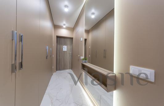Generator! Luxury Apartment, by metro., Kyiv - apartment by the day