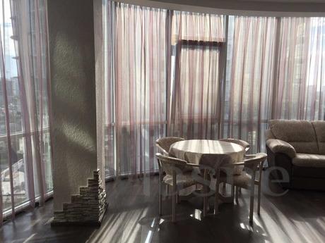 ARCADIA. The apartment with a sea view, Odessa - apartment by the day