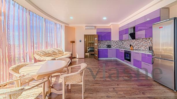 ARCADIA. The apartment with a sea view, Odessa - apartment by the day