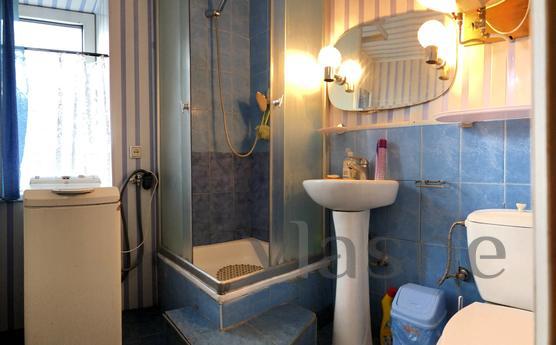 Rent a room in Fontanka (Riviera shoppin, Fontanka - apartment by the day