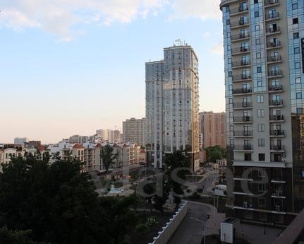 26 Pearl in Arcadia! (st. Genuєzskaya), Odessa - apartment by the day