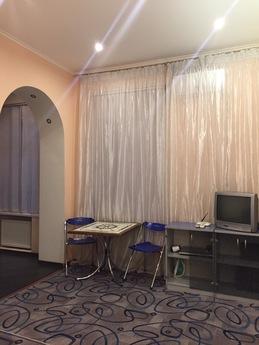 Apartment on the Promenade, Odessa - apartment by the day