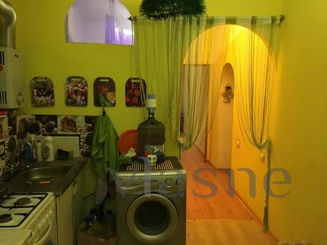 Rent a holiday apartment in Chernomorsk 2 room apartment on 