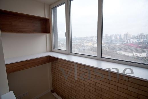 Species 2-room Deluxe new building, circ, Kyiv - apartment by the day