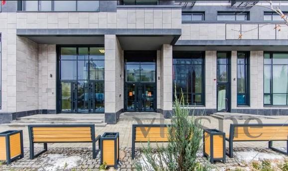 Species 2-room Deluxe new building, circ, Kyiv - apartment by the day