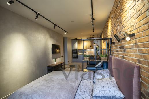 Species studio in the residential comple, Kyiv - apartment by the day