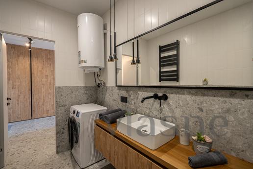 2 rooms 'Flamingo', residential complex Slavutich, Kyiv - apartment by the day