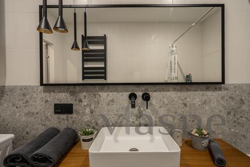2 rooms 'Flamingo', residential complex Slavutich, Kyiv - apartment by the day