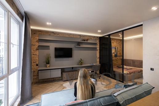 Studio 42 sq.m. Residential complex New England, Kyiv - apartment by the day