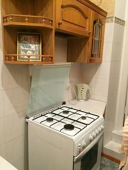 Its 3 bedroom apartment in the center, Odessa - apartment by the day