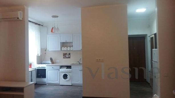 Uyutnaya apartment on the coast chёrnoho, Odessa - apartment by the day