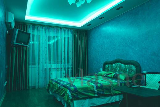 Уютная квартира с дизайнерским ремонтом, Чернигов - квартира посуточно