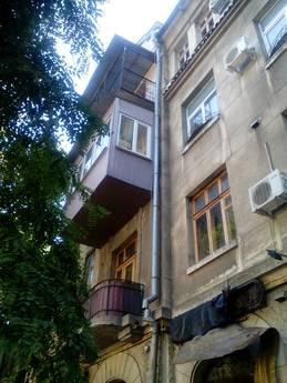 Комнаты возле жд вокзала рядом море, Одесса - квартира посуточно