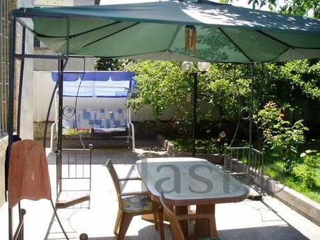Private house, Odessa - apartment by the day