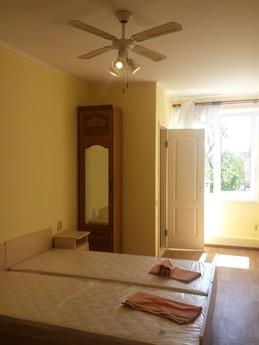Your 3 bedroom house near the sea, Odessa - apartment by the day