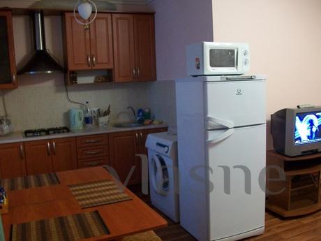3 комнатная квартира в аренду, Черкассы - квартира посуточно