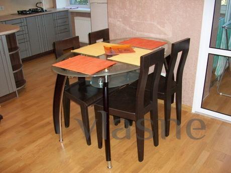 1-room studio suite near Dneproplazy, Cherkasy - apartment by the day