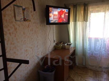 Двох комнатная квартира не далеко от центра, трансфер беспла