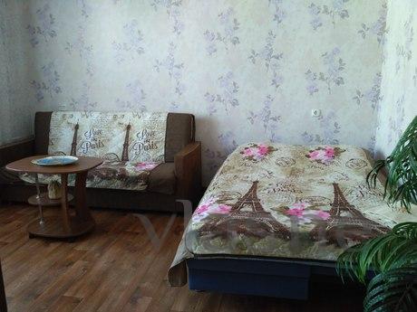 Rent one-room apartment in good condition, fresh repair, alw