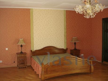 Apartment in Kontraktova, Kyiv - apartment by the day