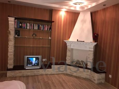 Cozy, clean apartment in a new building, Lutsk - apartment by the day