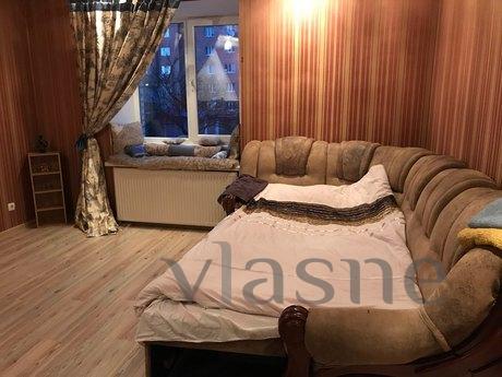 Cozy, clean apartment in a new building, Lutsk - apartment by the day