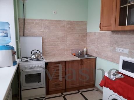 2-bedroom daily. Kirillovskaya, Kyiv - apartment by the day