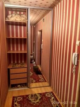 1 bedroom apartment near the metro, Kyiv - apartment by the day