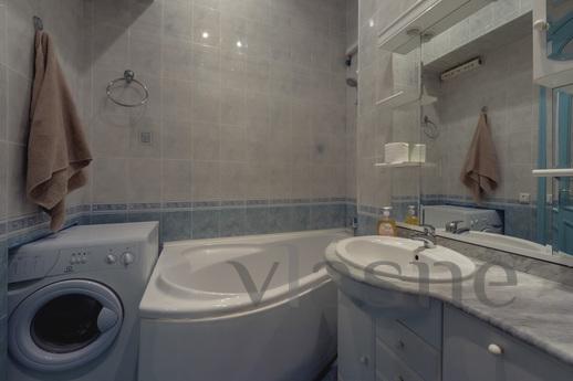 Apartment in a beautiful place, Kyiv - apartment by the day