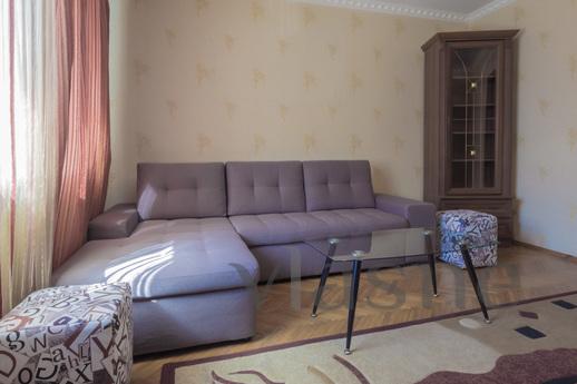 Уютная квартира в центре рядом с ТРЦ Гулливер
Гостям предост