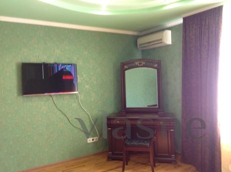 2 bedroom apartment in the center, Mirgorod - apartment by the day
