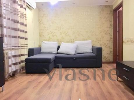 Apartments are located in a quiet area of Kiev, at the same 