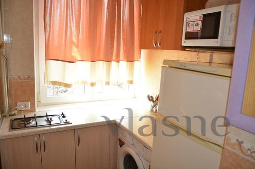 Daily street Trenev, Yalta - apartment by the day