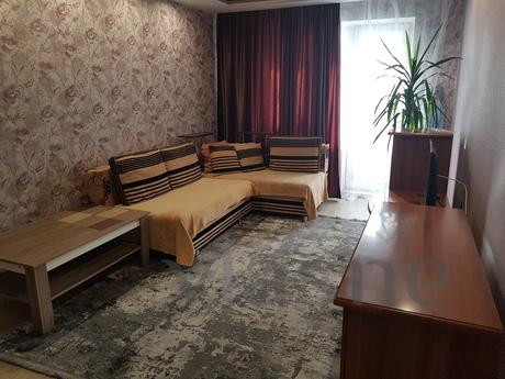 Comfortable 2-bedroom, Kropyvnytskyi (Kirovohrad) - apartment by the day