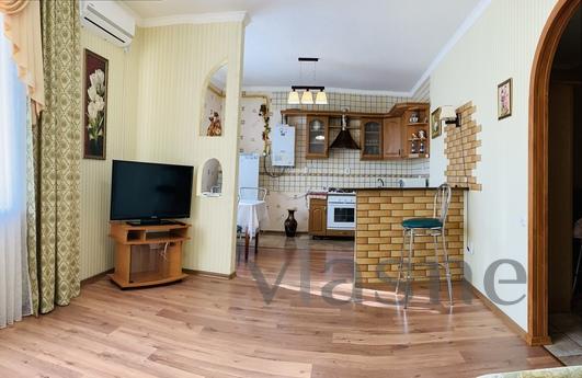 Cozy apartment in the city center, Mirgorod - apartment by the day