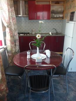 THE HOUSE IS GREAT, Kherson - apartment by the day