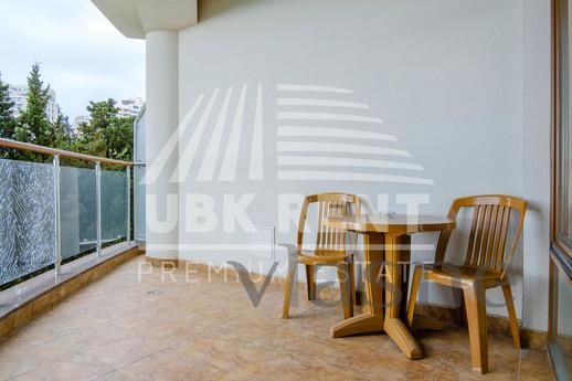 Daily LCD "Lotos" 26, Yalta - apartment by the day