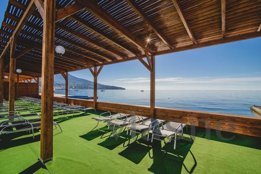 Daily LCD "Profesional" 5/2, Yalta - apartment by the day