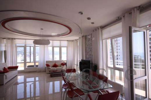 Daily LCD "Profesional" 7/2, Yalta - apartment by the day