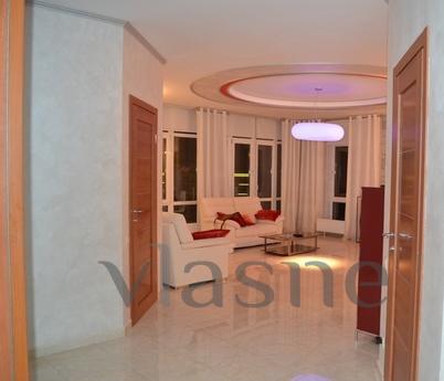Daily LCD "Profesional" 7/2, Yalta - apartment by the day