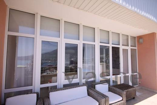 Daily LCD "Profesional" 7/2, Yalta - apartment by the day