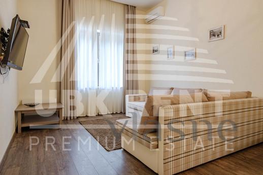 Daily LCD "Omega" 5V 5/2, Yalta - apartment by the day