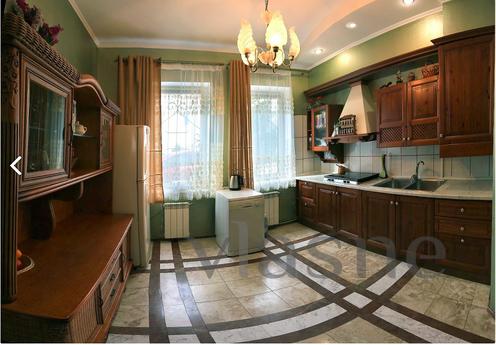 Daily grape 34, Yalta - apartment by the day
