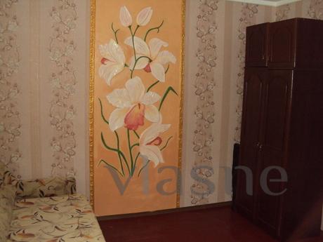 I will rent a house in Myrhorod with a view of the boat stat