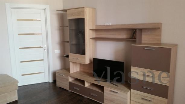 Cozy apartment in a new house, Odessa - apartment by the day